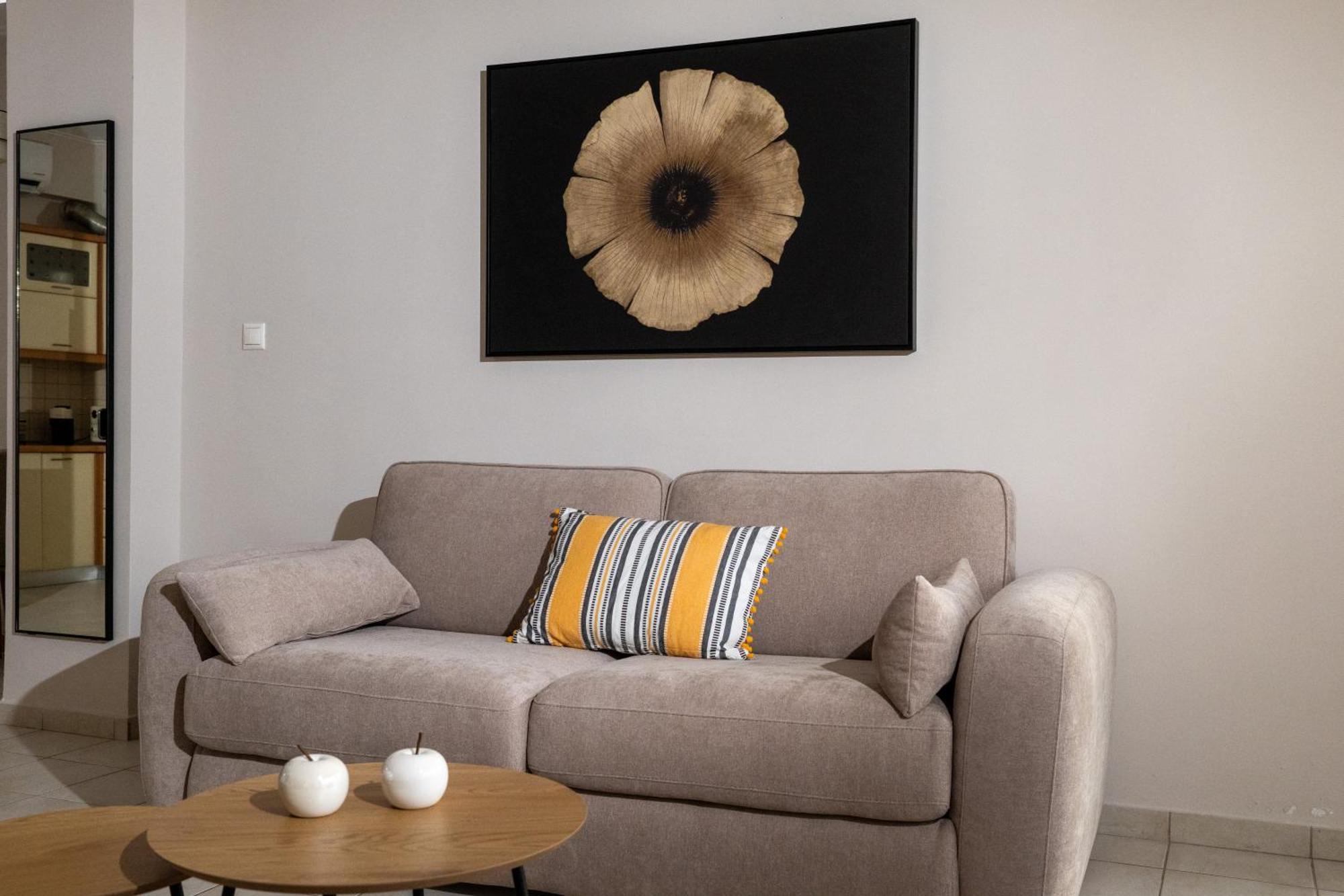 Il Centro Apartment Айгио Екстериор снимка